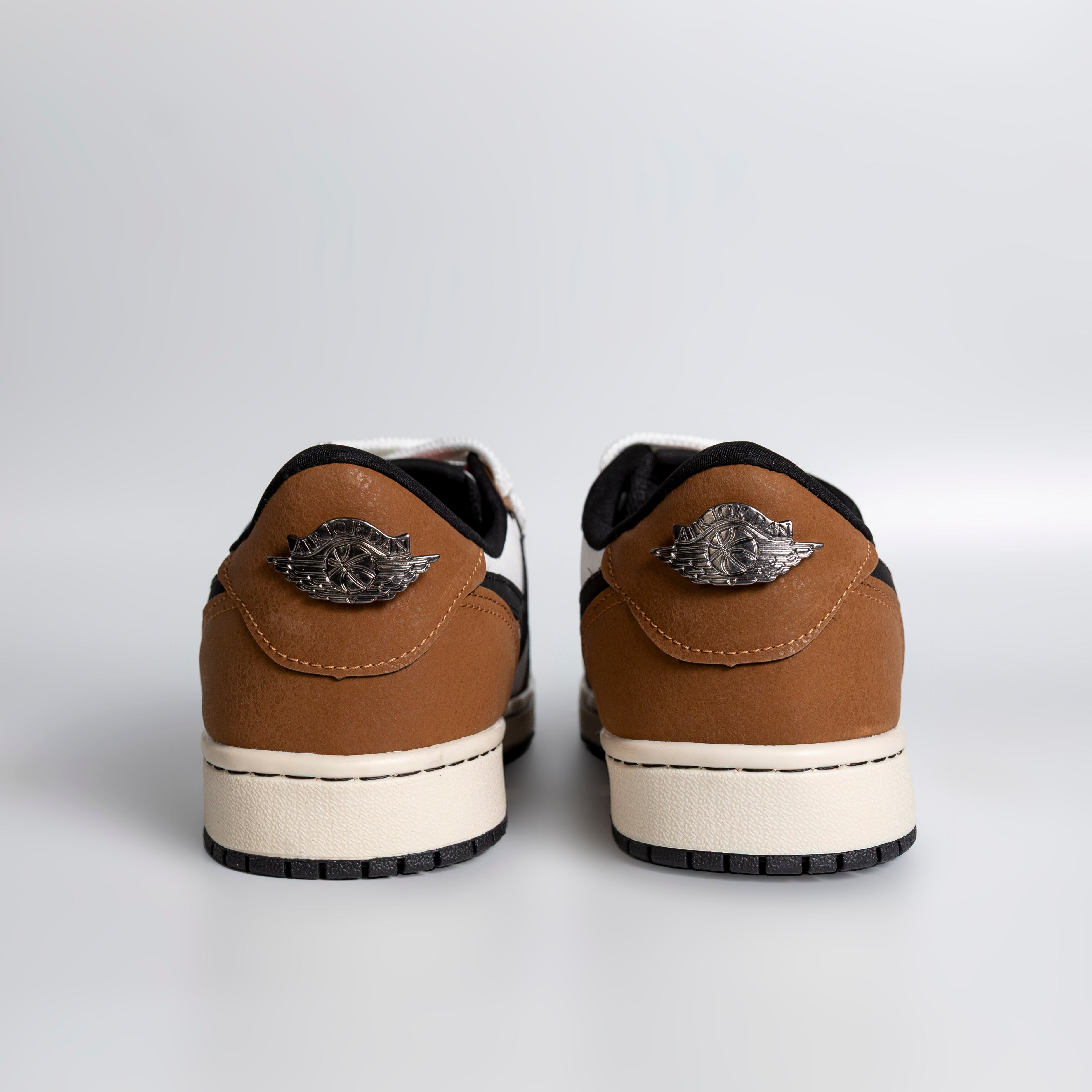 NK Air Jordan Low Caramelo (Edição limitada)
