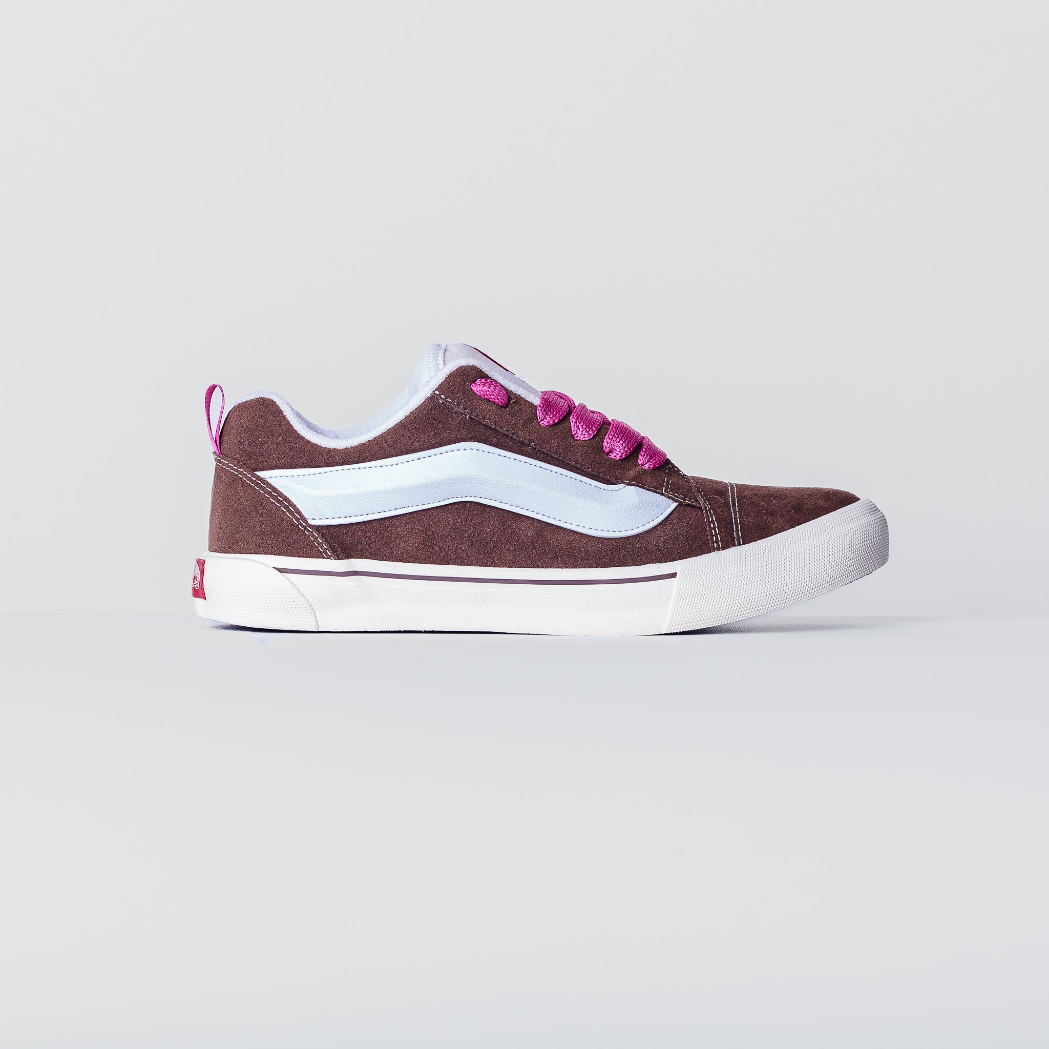 VNS KNU Café Pink
