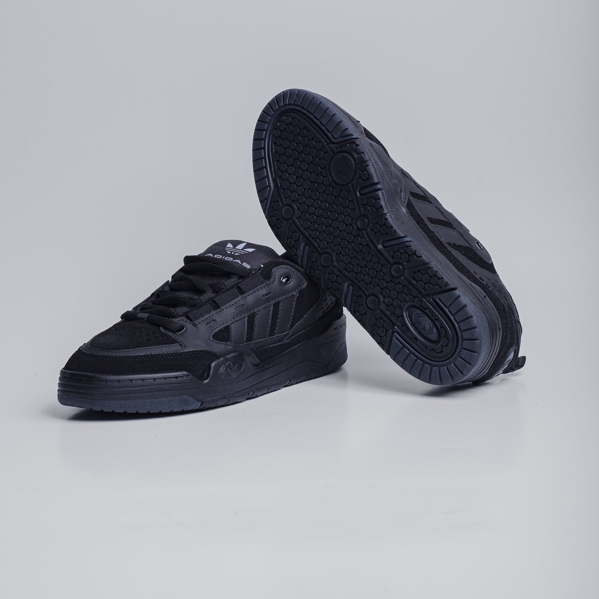 ADI2000 ALL BLACK