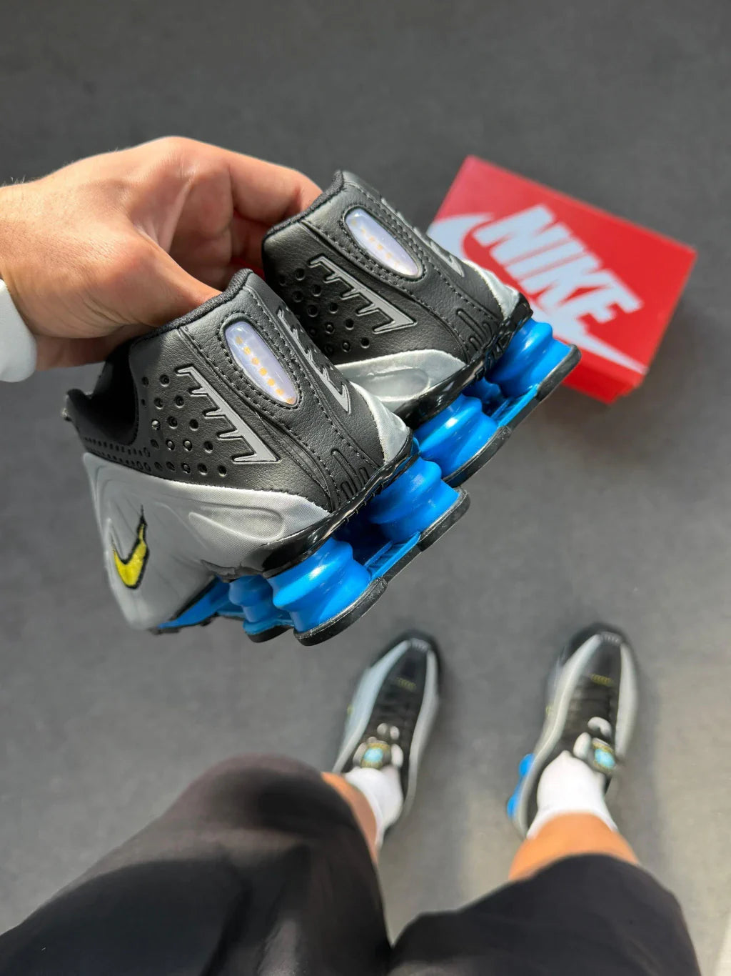 Tênis NK Shox R4 BR 2026