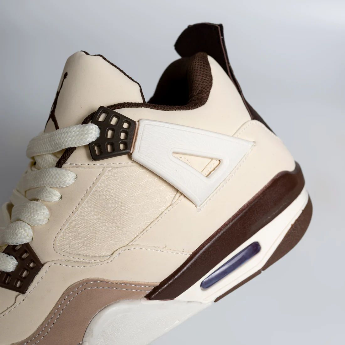 Jordan 4 Café/Marfim